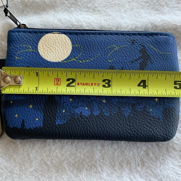 1252 Loungefly Disney Peter Pan Flight Night Sky Wallet Accessory SOLD OUT - Picture 3 of 6